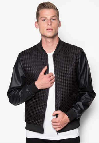 後拉鍊網眼拼接棒球外套、 服飾、 服飾24:01後拉鍊網眼拼接棒球外套NT$999NT$349最新優惠 後拉鍊網眼拼接棒球外套、 服飾、 服飾24:01後拉鍊網眼拼接棒球外套NT$999NT$349最新折價