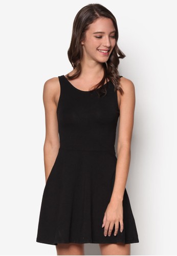 簡約無袖連身裙、韓系時尚、梳妝Alcott簡約無袖連身裙NT$799最新優惠