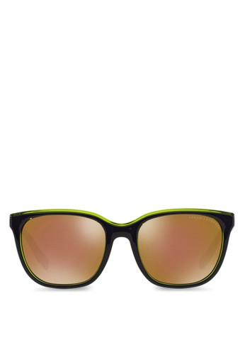 Armani太陽眼鏡、飾品配件、飾品配件ArmaniExchangeArmani太陽眼鏡NT$3,920最新優惠