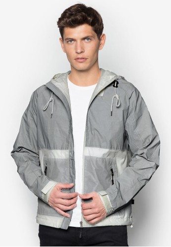 拼色網眼連帽外套、服飾、服飾Bellfield拼色網眼連帽外套NT$2,699NT$539最新優惠 拼色網眼連帽外套、服飾、服飾Bellfield拼色網眼連帽外套NT$2,699NT$539最新折價
