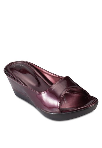 漆皮厚底楔形涼鞋、女鞋、鞋Celsius漆皮厚底楔形涼鞋NT$699最新優惠 漆皮厚底楔形涼鞋、女鞋、鞋Celsius漆皮厚底楔形涼鞋NT$699最新折價