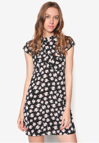 Petite花色洋裝、服飾、服飾DorothyPerkinsPetite花色洋裝NT$2,049NT$1,048最新折價