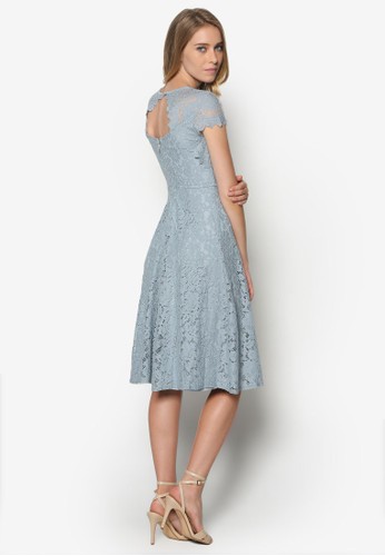 及膝傘擺蕾絲洋裝、服飾、洋裝DorothyPerkins及膝傘擺蕾絲洋裝NT$2,580NT$1,478最新優惠 及膝傘擺蕾絲洋裝、服飾、洋裝DorothyPerkins及膝傘擺蕾絲洋裝NT$2,580NT$1,478最新折價