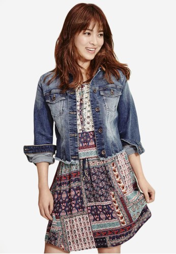 印花七分袖連身裙、服飾、夏日洋裝ESPRIT印花七分袖連身裙NT$2,490NT$1,590最新優惠 印花七分袖連身裙、服飾、夏日洋裝ESPRIT印花七分袖連身裙NT$2,490NT$1,590最新折價