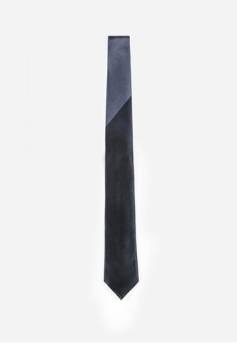 撞色斜紋質感領帶-05160-黑灰、飾品配件、領帶Life8撞色斜紋質感領帶-05160-黑灰NT$1,040NT$640最新優惠