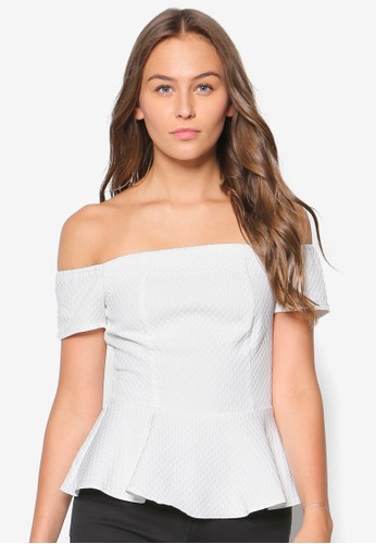 提花露肩短袖上衣、服飾、服飾MissSelfridge提花露肩短袖上衣NT$2,179最新優惠 提花露肩短袖T-shirt、服飾、服飾MissSelfridge提花露肩短袖上衣NT$2,179最新折價