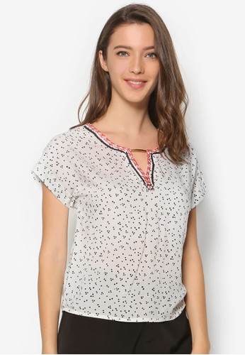 印花短袖上衣、服飾、上衣Nichii印花短袖上衣NT$649最新優惠 印花短袖T-shirt、服飾、上衣Nichii印花短袖上衣NT$649最新折價