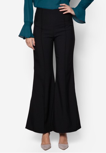 Siera中腰腰帶喇叭長褲、服飾、服飾NINE2FIVESiera中腰腰帶喇叭長褲NT$649NT$389最新優惠 Siera中腰腰帶喇叭長褲、服飾、服飾NINE2FIVESiera中腰腰帶喇叭長褲NT$649NT$389最新折價