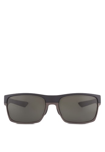 TwofacePolarized太陽眼鏡、飾品配件、飾品配件OakleyTwofacePolarized太陽眼鏡NT$6,380最新折價