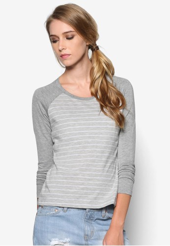 StripedLongSleeveShirt、服飾、服飾PenshoppeStripedLongSleeveShirtNT$499最新優惠 StripedLongSleeveShirt、服飾、服飾PenshoppeStripedLongSleeveShirtNT$499最新優惠