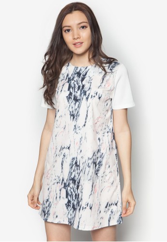 抽象印花直筒洋裝、服飾、服飾SomethingBorrowed抽象印花直筒洋裝NT$1,299NT$699最新優惠 抽象印花直筒洋裝、服飾、服飾SomethingBorrowed抽象印花直筒洋裝NT$1,299NT$699最新折價