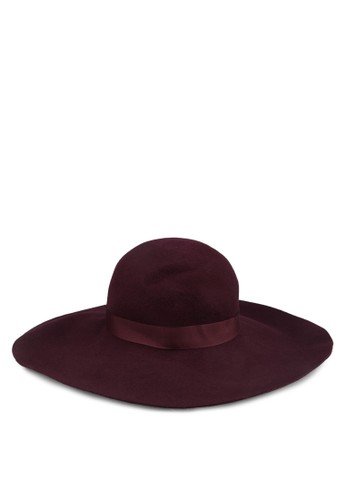 直帽簷軟呢帽、飾品配件、飾品配件TOPSHOP直帽簷軟呢帽NT$1,600NT$977最新折價