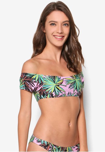 Kendall+Kylie寬領露肩比基尼泳衣、服飾、運動TOPSHOPKendall+Kylie寬領露肩比基尼泳衣NT$1,500最新優惠 Kendall+Kylie寬領露肩比基尼泳衣、服飾、運動TOPSHOPKendall+Kylie寬領露肩比基尼泳衣NT$1,500最新折價