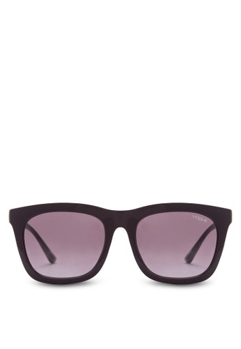 粗方框太陽眼鏡、飾品配件、飾品配件Vogue粗方框太陽眼鏡NT$3,200最新優惠 粗方框太陽眼鏡、飾品配件、飾品配件Vogue粗方框太陽眼鏡NT$3,200最新優惠