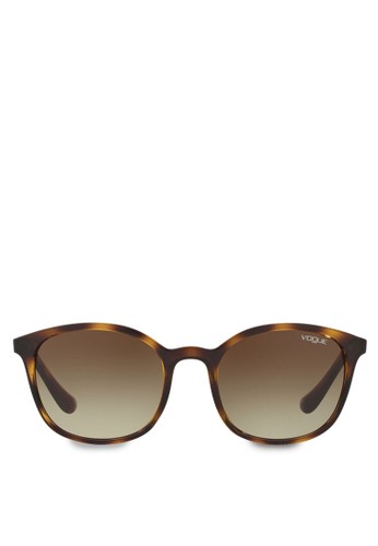 豹紋方框太陽眼鏡、飾品配件、飾品配件Vogue豹紋方框太陽眼鏡NT$4,400最新折價