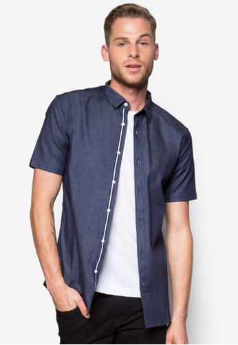 丹寧短袖襯衫、服飾、襯衫ZALORA丹寧短袖襯衫NT$799NT$399最新優惠 丹寧短袖襯衫、服飾、襯衫ZALORA丹寧短袖襯衫NT$799NT$399最新折價
