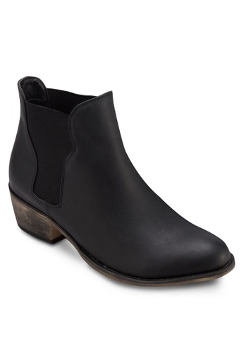 木製粗低跟仿皮踝靴、女鞋、鞋ZALORA木製粗低跟仿皮踝靴NT$1,599NT$799最新優惠 木製粗低跟仿皮踝靴、女鞋、鞋ZALORA木製粗低跟仿皮踝靴NT$1,599NT$799最新折價