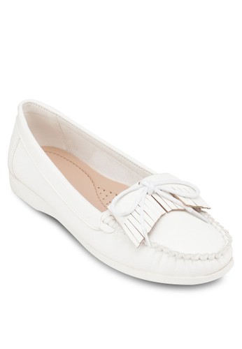 流蘇蝴蝶結莫卡辛鞋、女鞋、鞋ZALORA流蘇蝴蝶結莫卡辛鞋NT$899NT$599最新優惠 流蘇蝴蝶結莫卡辛鞋、女鞋、鞋ZALORA流蘇蝴蝶結莫卡辛鞋NT$899NT$599最新折價