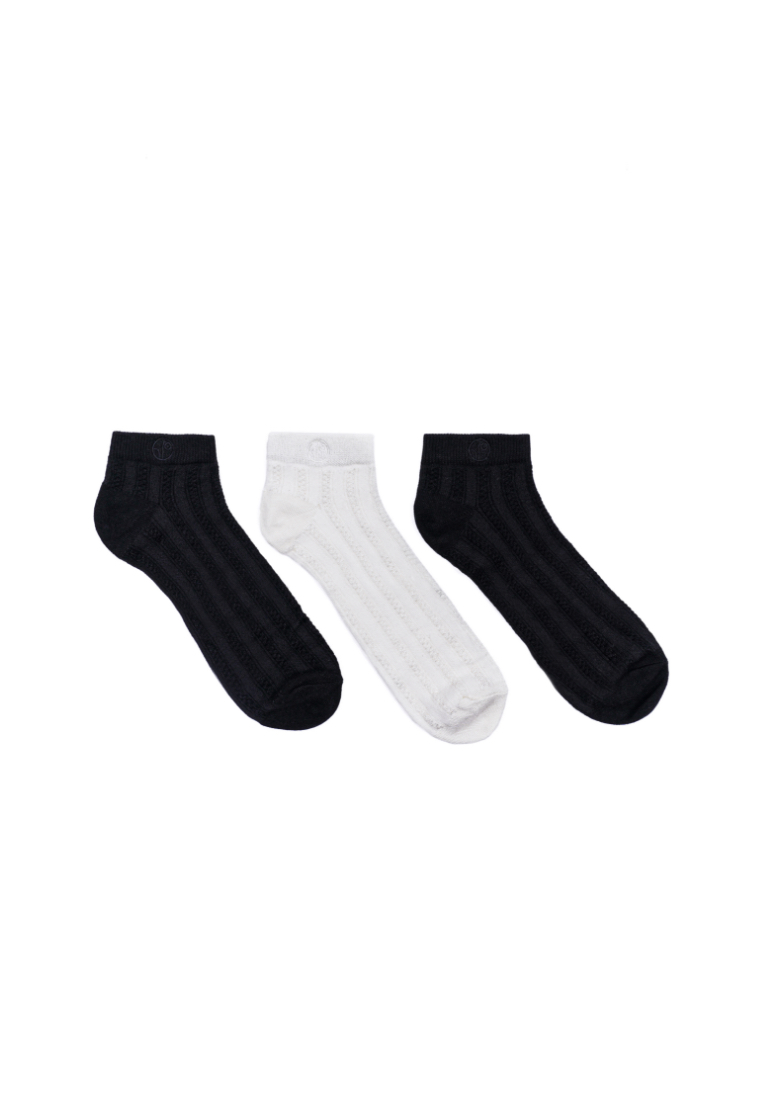1 People Modal Cable-Knit Ankle Socks in 2 Black & 1 White