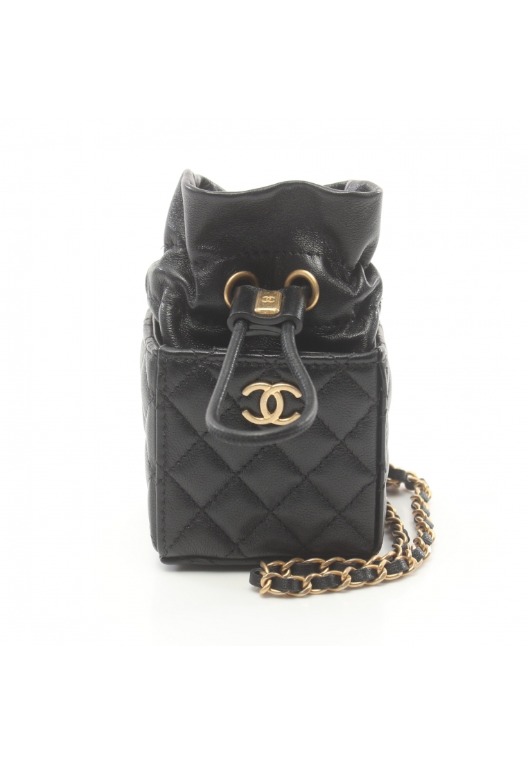 二奢 Pre-loved Chanel matelasse mini chain shoulder bag lambskin black gold hardware purse