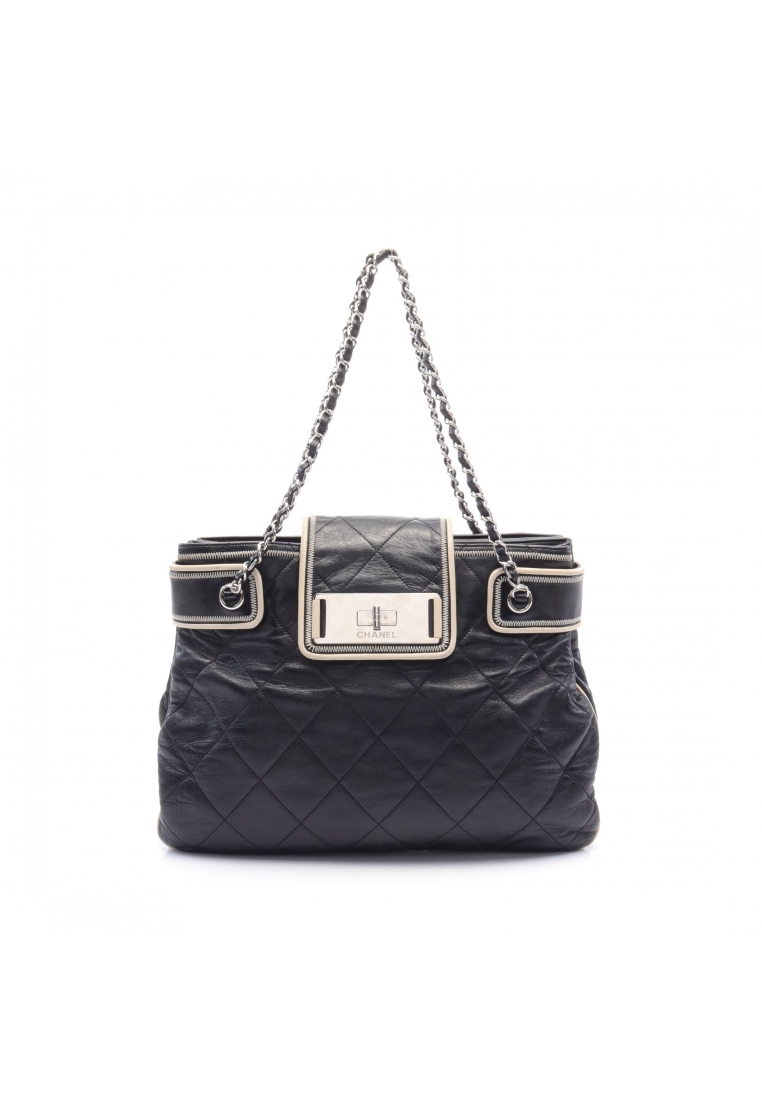 二奢 Pre-loved Chanel 2.55 East-West matelasse chain shoulder bag leather black white silver hardware