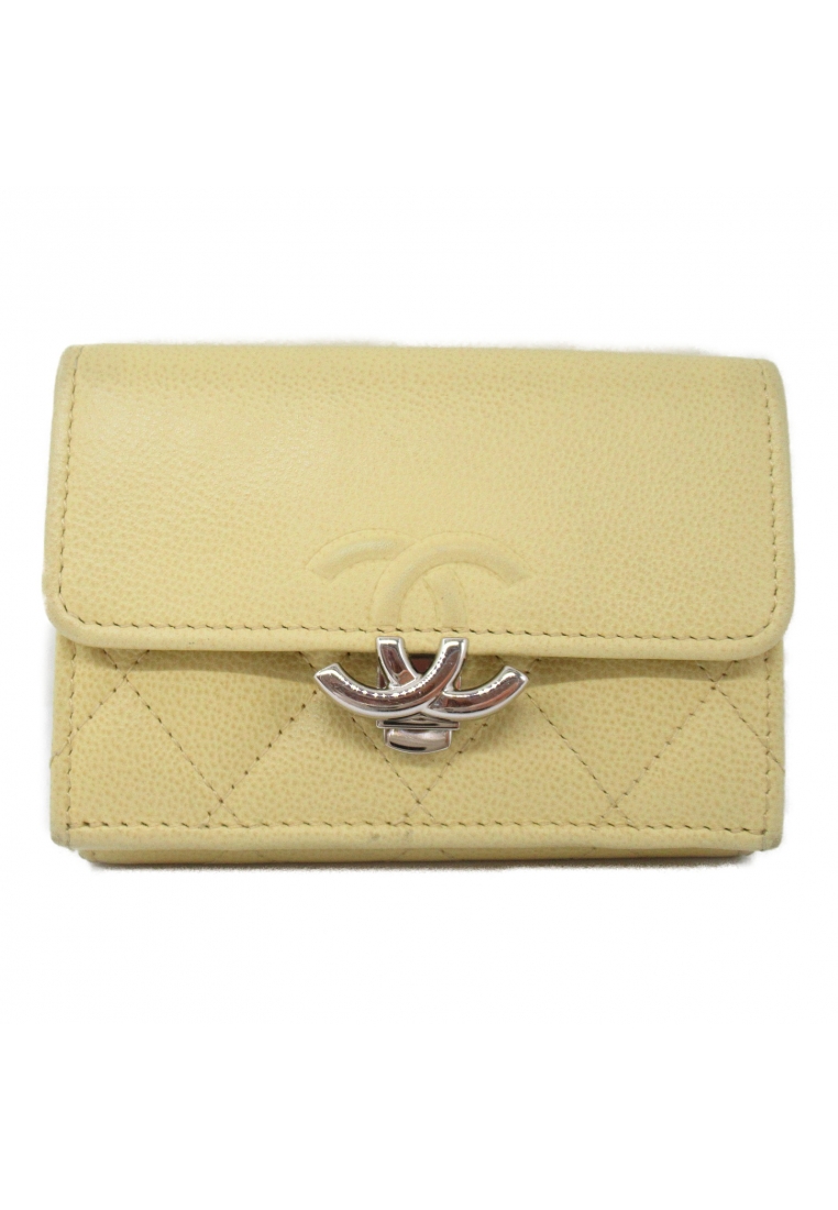 二奢 Pre-loved Chanel Tri-fold wallet trifold wallet Caviar skin (grained calf) yellow silver hardware