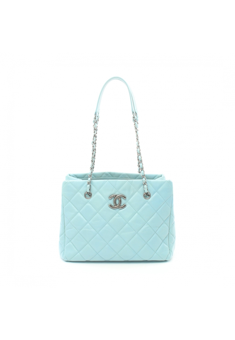 CHANEL 二奢 Pre-loved Chanel matelasse chain shoulder bag chain tote bag leather Light blue antique silver hardware Wrinkle processing