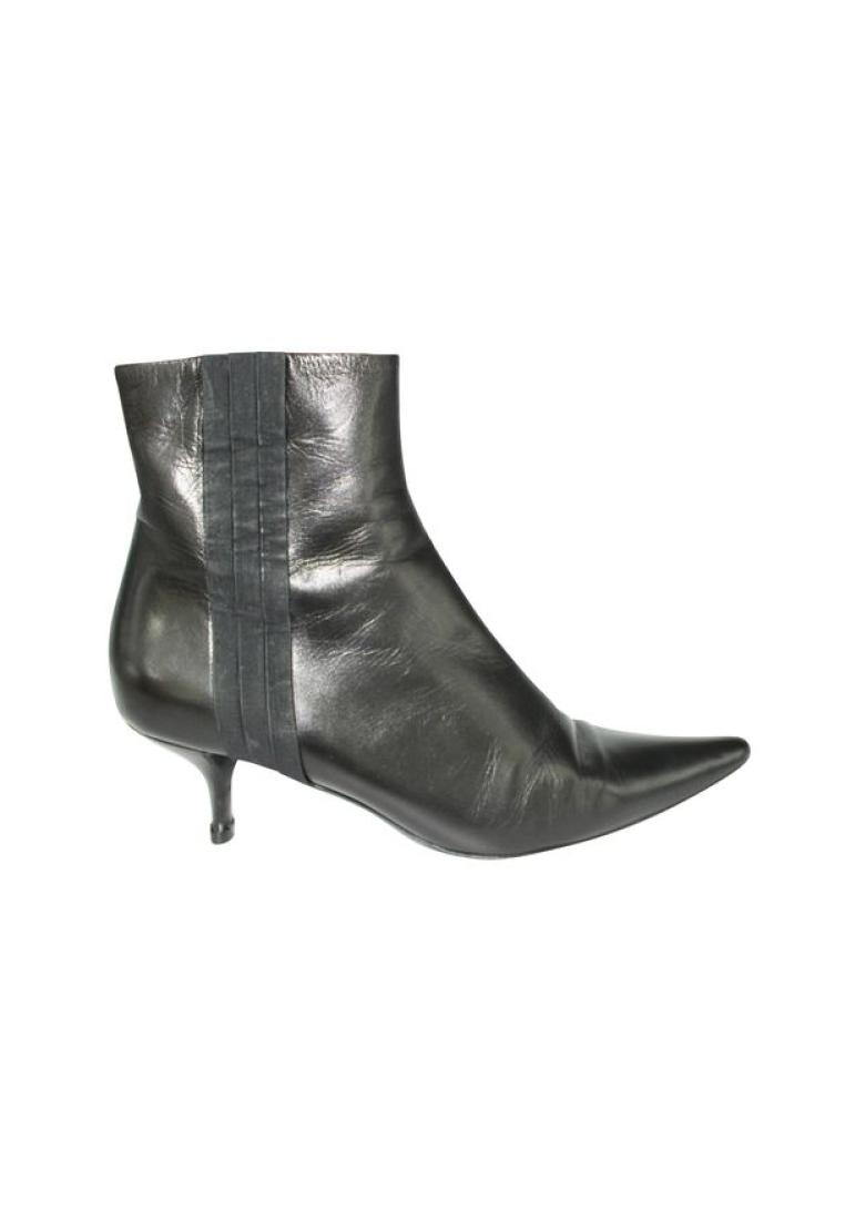 Contemporary Designer Pre-Loved CONTEMPORARY DESIGNER Black Low Heel Boots