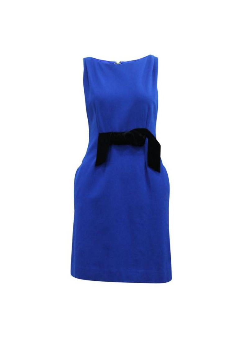 Contemporary Designer 電藍色連衣裙，天鵝絨弓在前面