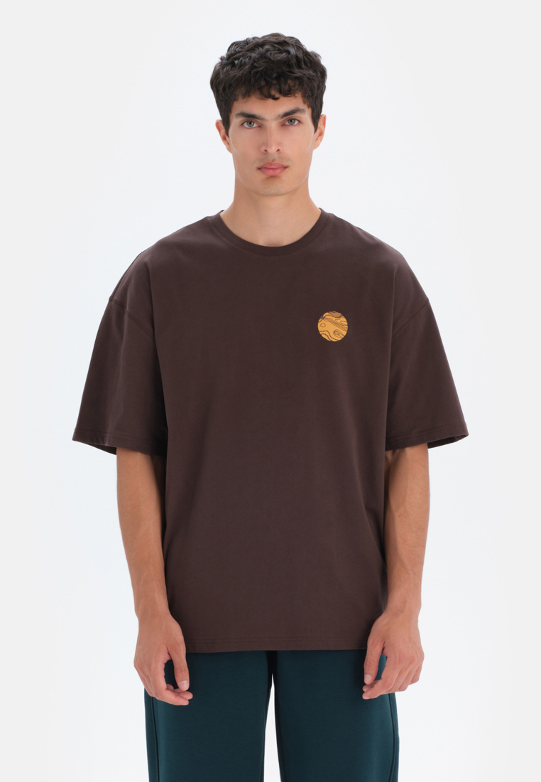 DAGİ Dark Brown T-Shirt, Sun Printed, Crew Neck, Oversize, Short Sleeve Activewear for Men
