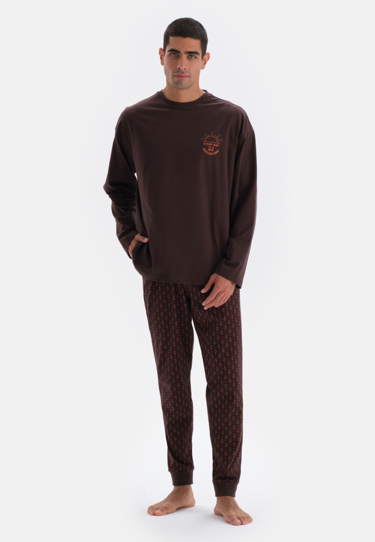 DAGİ Dark Brown T-Shirt & Trousers Knitwear Set, Slogan Printed, Crew Neck, Regular Fit, Long Leg, Long Sleeve Sleepwear for Men