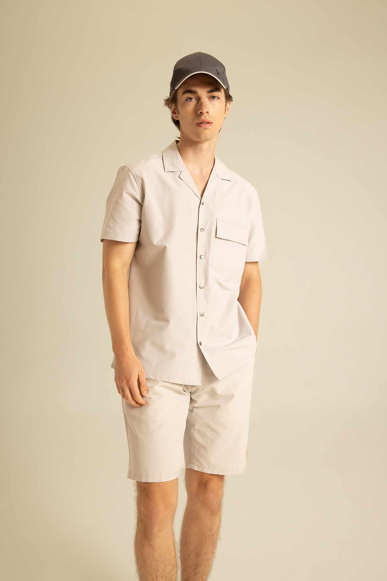 DeFacto Regular Fit Polo Collar Discovery Licensed Short Sleeve Shirt 短袖上衣