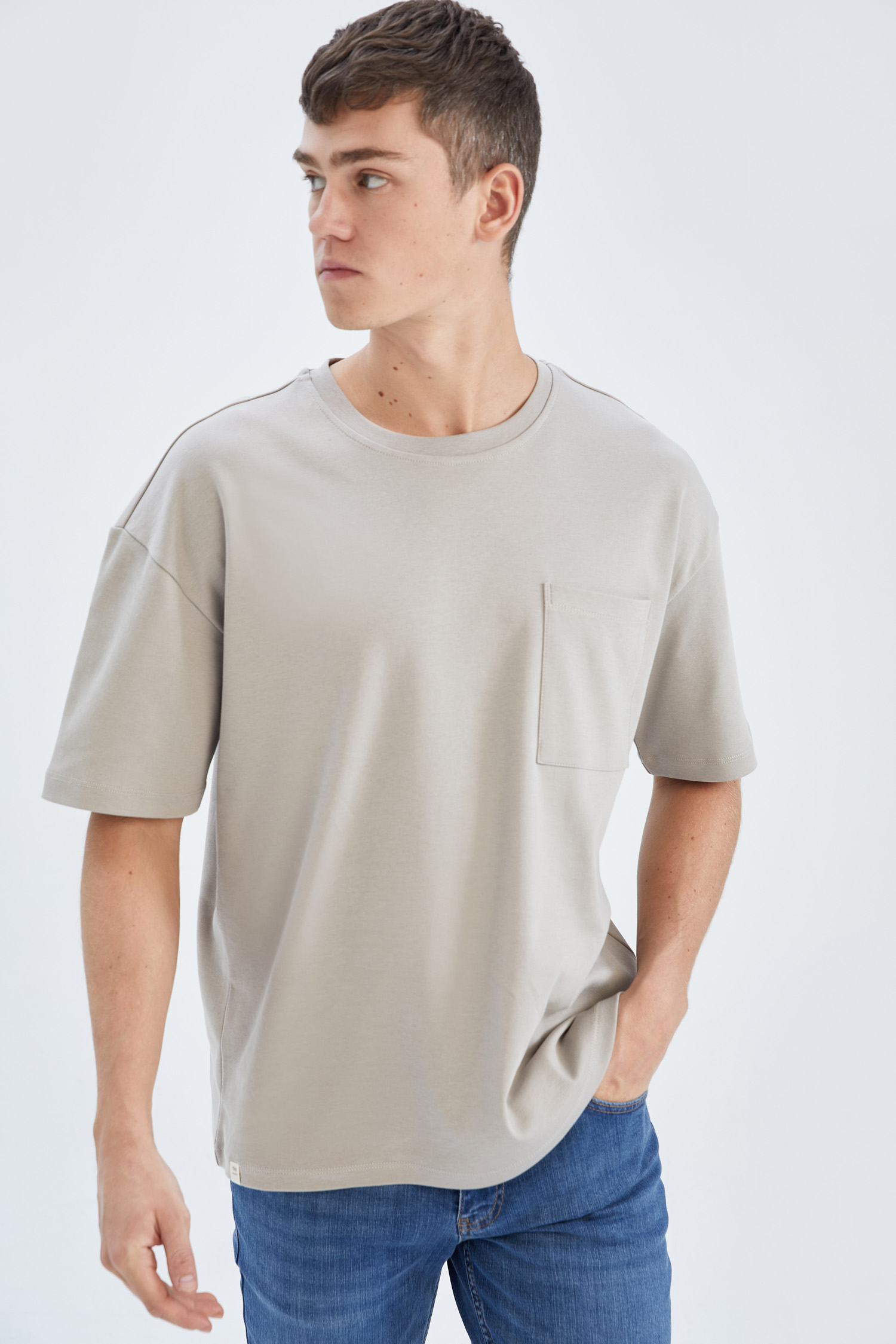 DeFacto Oversize Fit Crew Neck Short Sleeve Cotton T-Shirt T恤