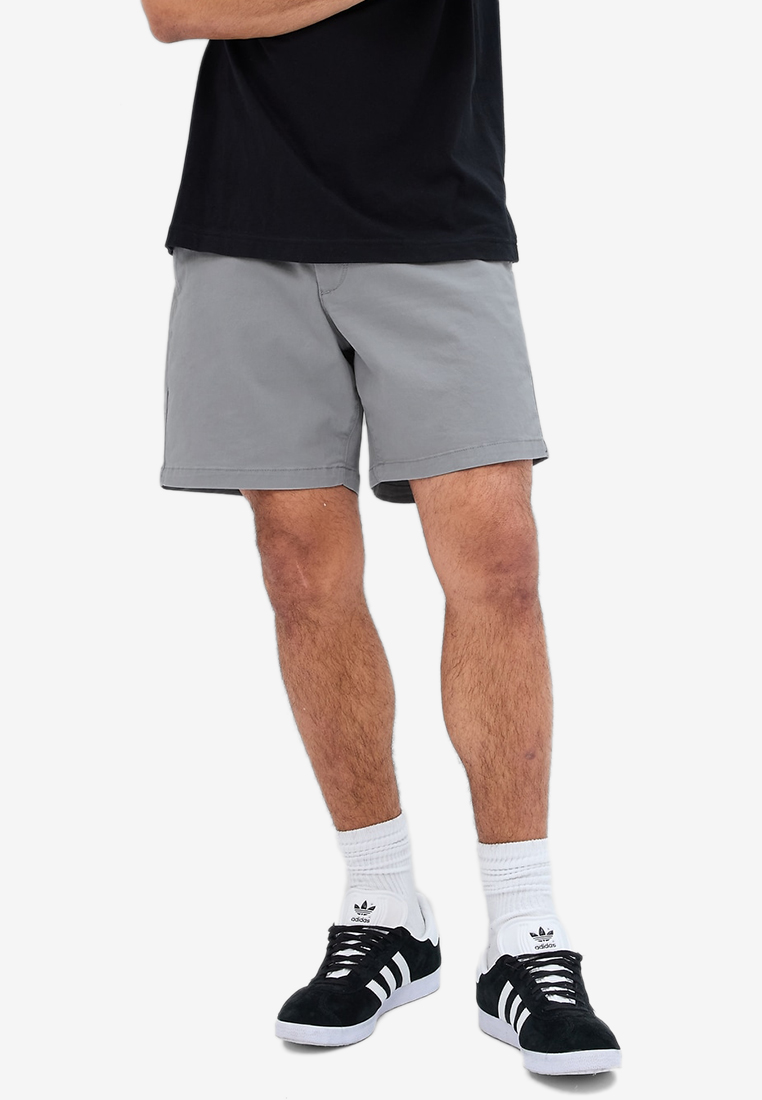 GAP Washwell 7" Essential Shorts