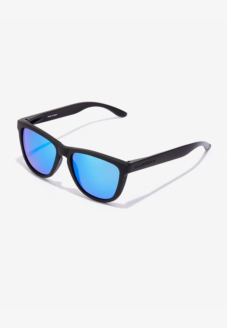 Hawkers HAWKERS POLARIZED Black Clear Blue ONE RAW. Sunglasses for Men and Women, Unisex. UV400 protection. Official product designed and made in Spain. HONR22BLTP