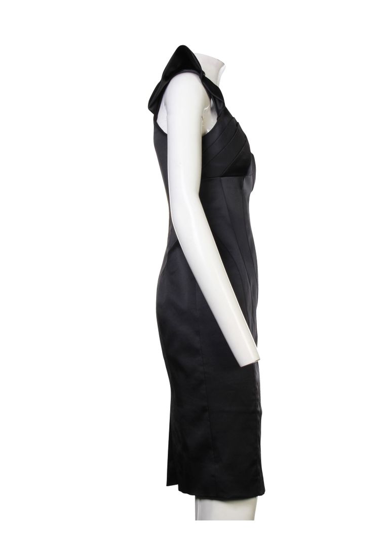 Karen Millen 台灣|線上選購Karen Millen 2022 系列|ZALORA 台灣