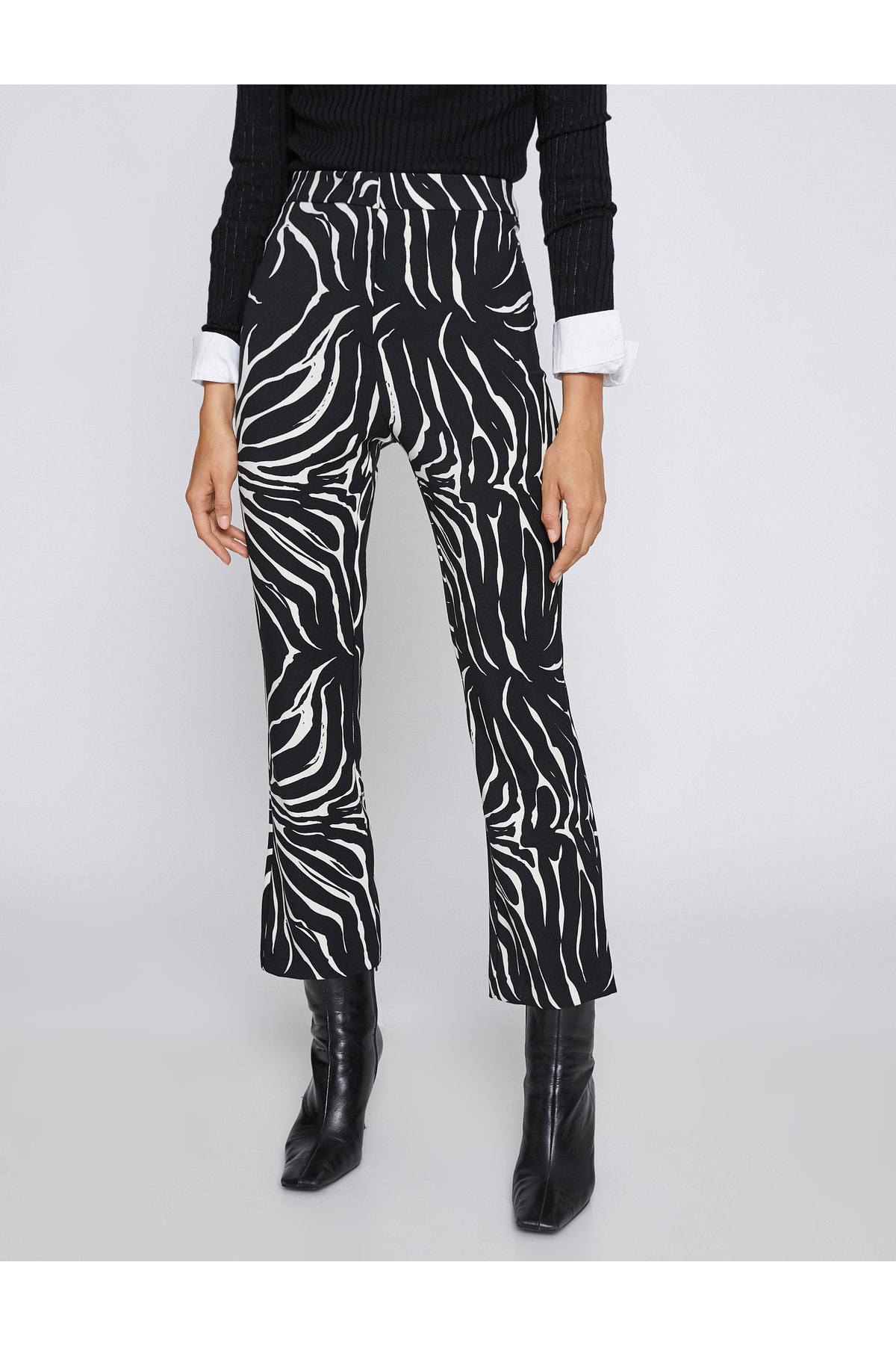 KOTON Zebra Patterned Crop Trousers