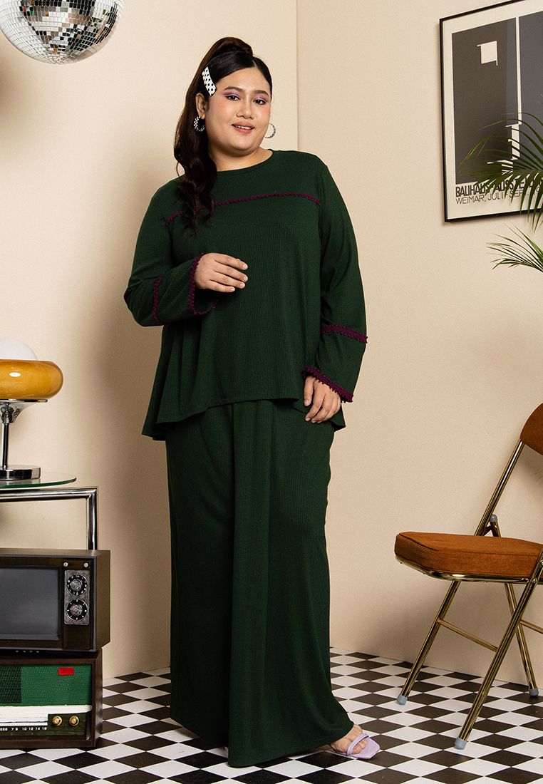 Lubna Plus Size Knit Dahlia Co-Ord Set