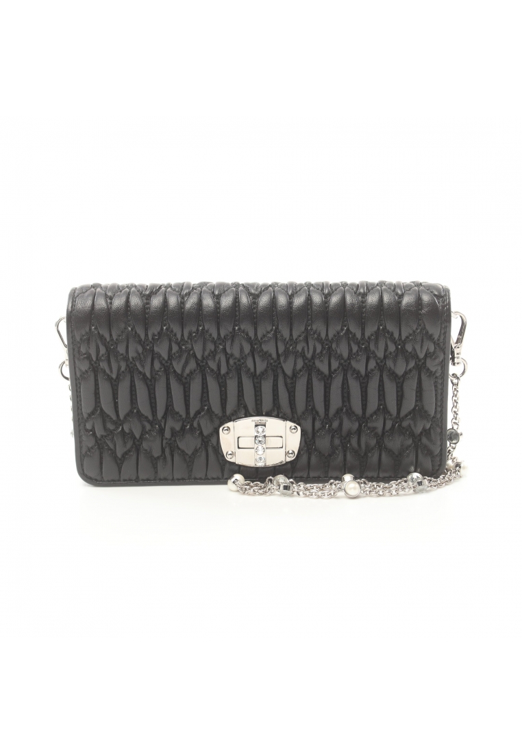 Miu Miu 二奢 Pre-loved MIU MIU matelasse chain wallet leather black Bijou