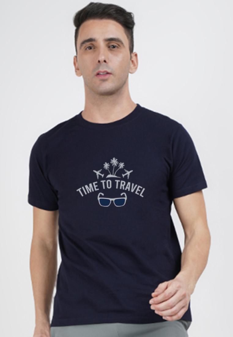 QuirkyT Time To Travel 圖案海軍藍色棉質短袖常規版型 T 恤