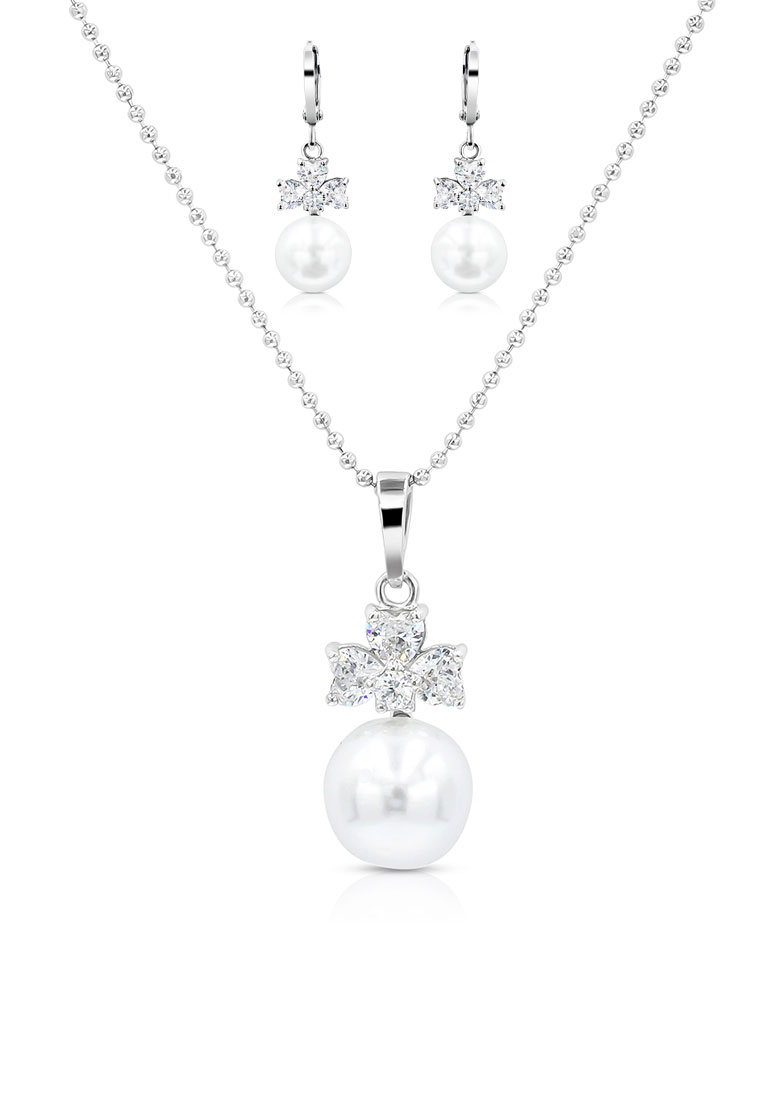 SO SEOUL 阿萊特 三葉草心形鑽石仿製立方晶鋯石耳環與帶吊墜項鍊珠寶禮品套裝