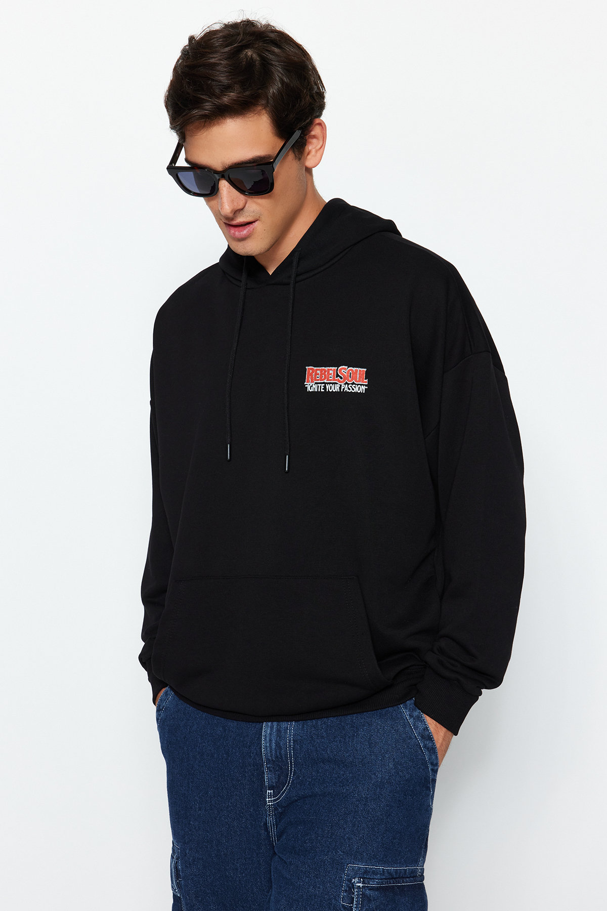 Trendyol Black Men's Oversize/Wide-Cut Hoodie with Rock Music Print Thick Sweatshirt.