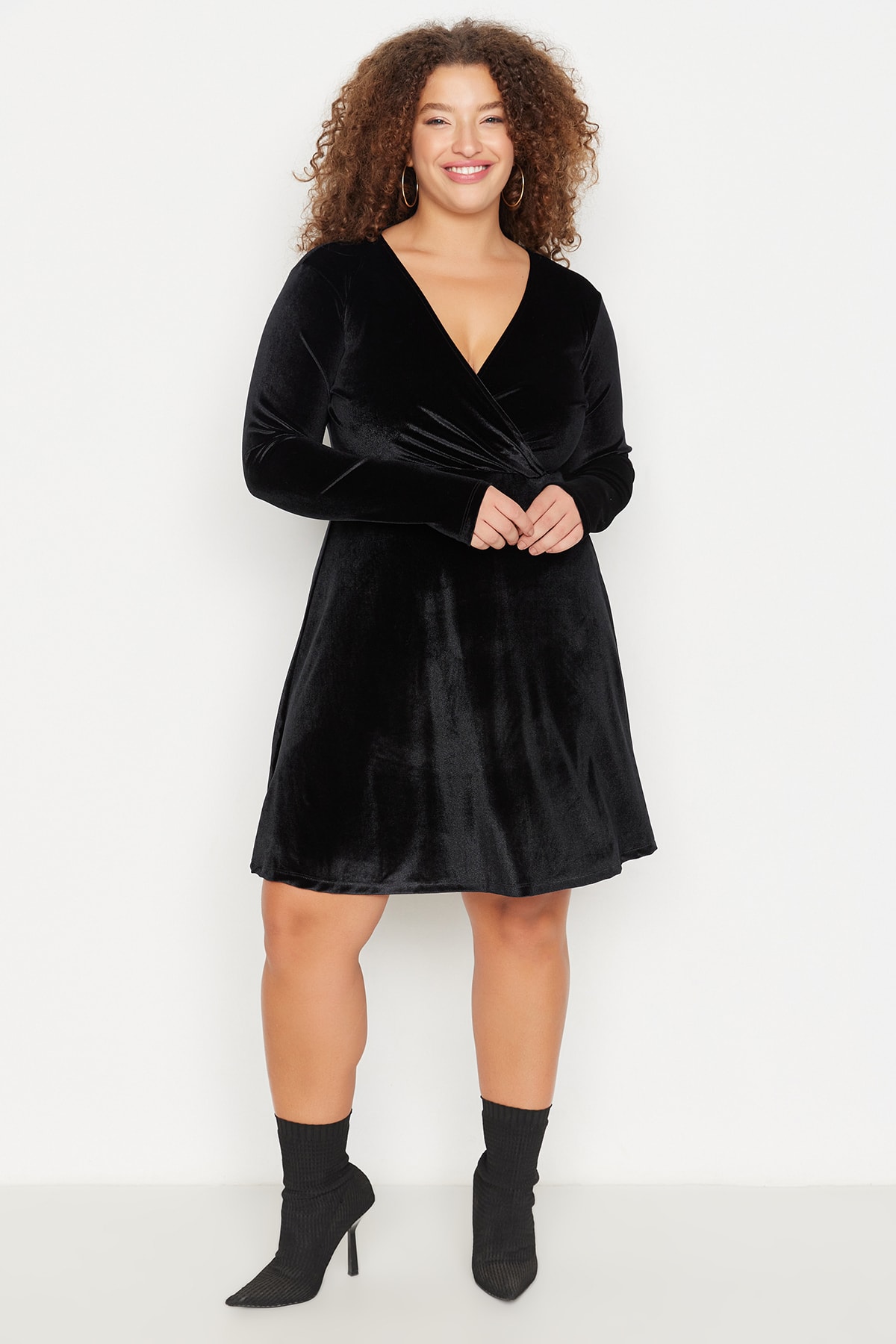 Trendyol Plus Size Black Double Breasted Collar Velvet Dress