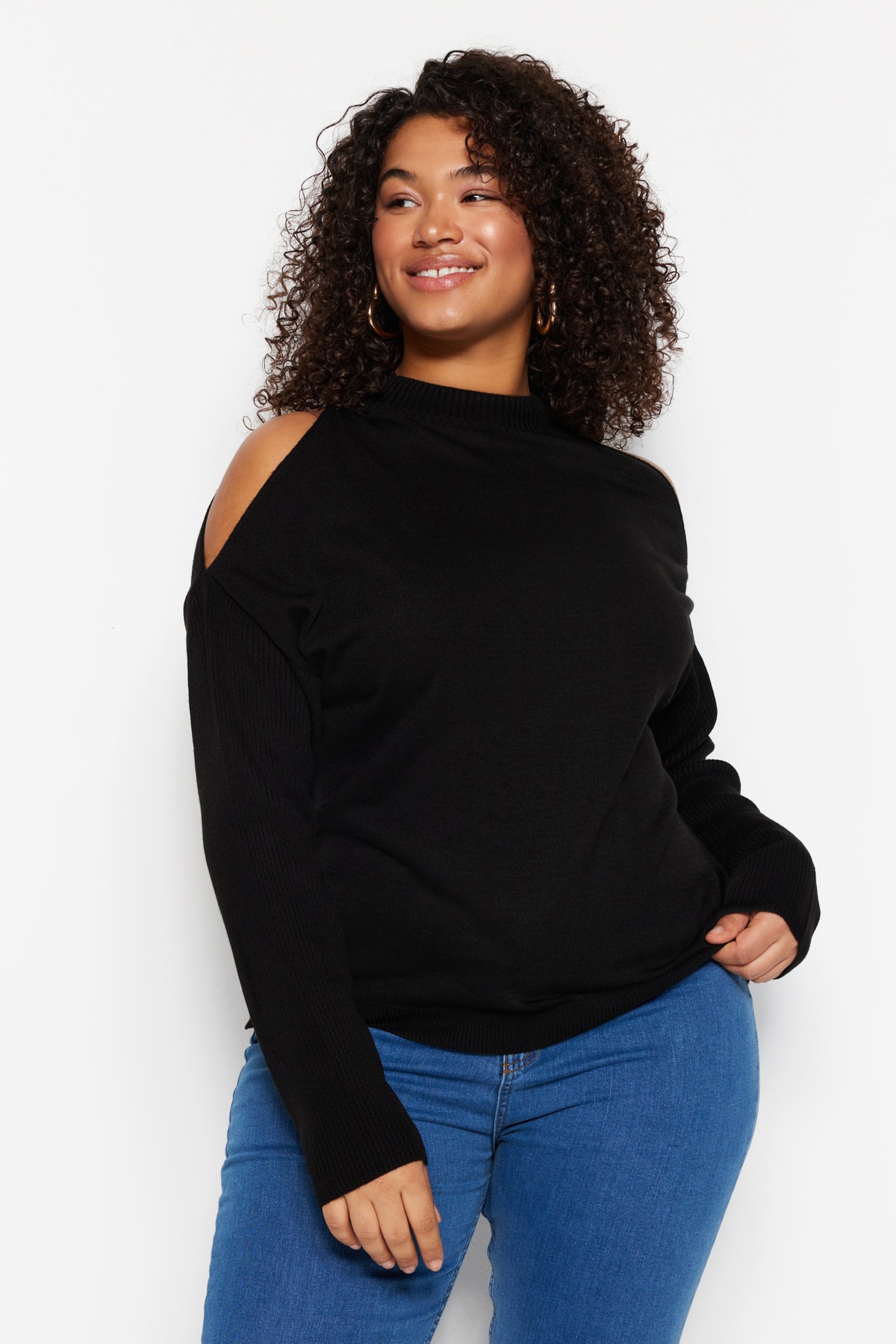 Trendyol Plus Size Black Cut Out Detailed Knitwear Sweater