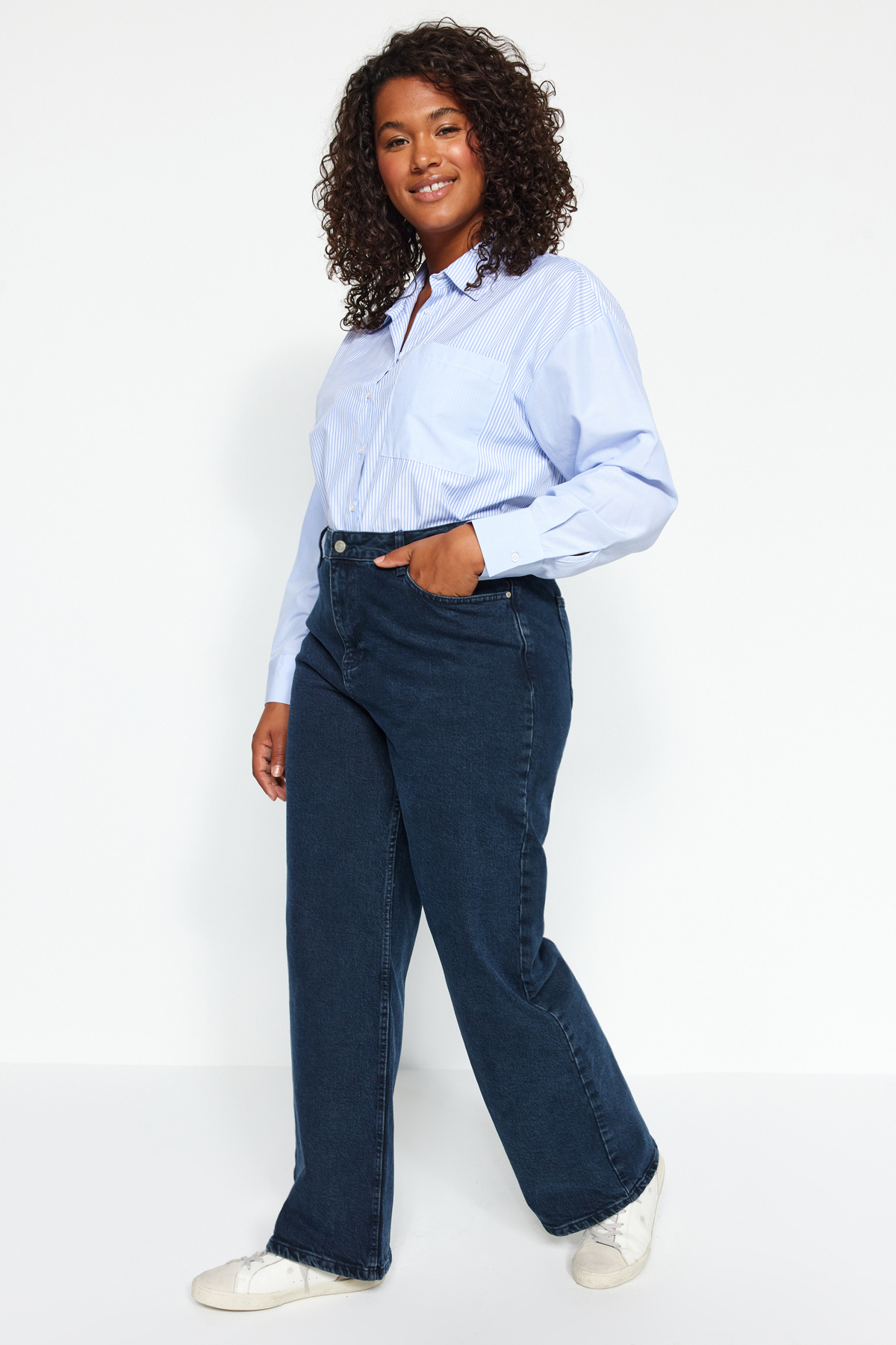 Trendyol Plus Size Midnight Blue Wide-Cut More Sustainable Jeans