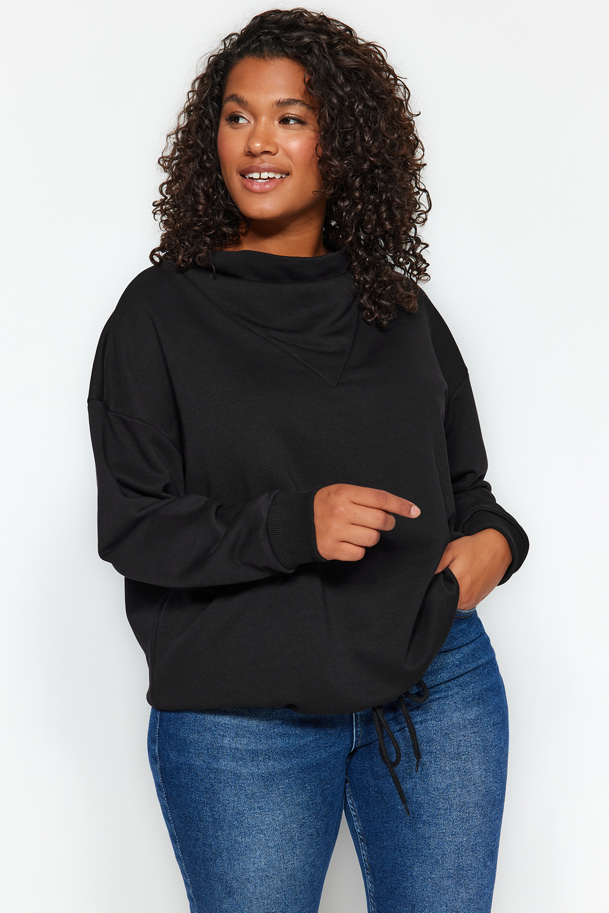 Trendyol Plus Size Black Collar Detailed Thick Oversized Knitted Sweatshirt