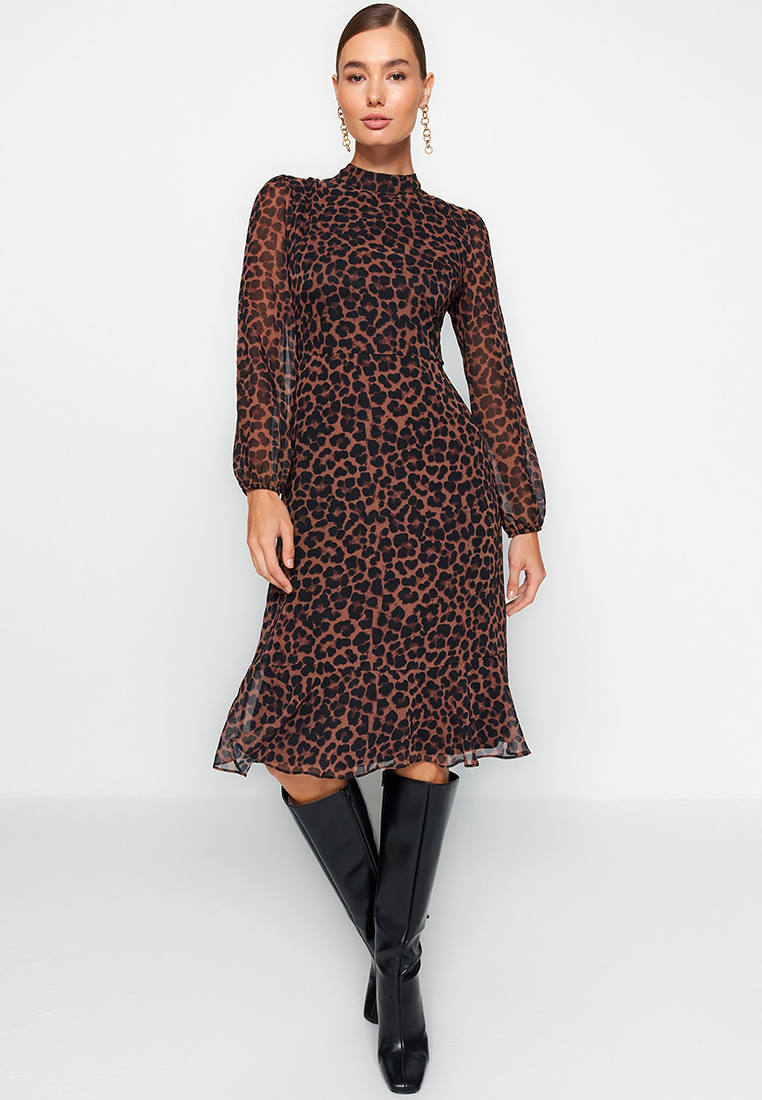 Trendyol Stand-Up Collar Dress