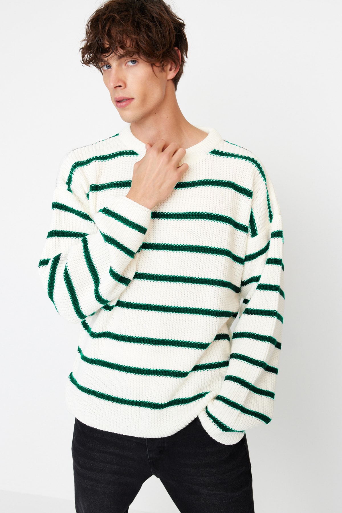 Trendyol Green Unisex Oversize Fit Wide Fit Crew Neck Striped Knitwear Sweater.