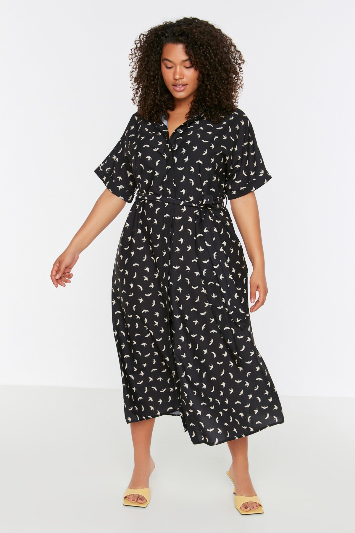 Trendyol Plus Size Black Patterned Woven Dress with Belted and Slits