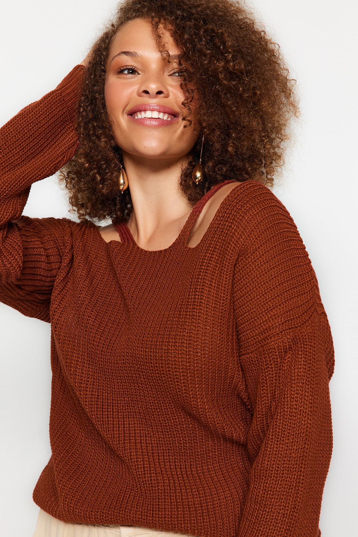 Trendyol Plus Size Brown With The Window/Cut Out Detailed Knitwear Sweater